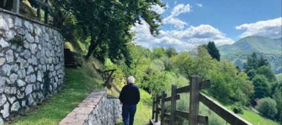 5 bedrooms House in Fabbriche di Vergemoli, Italy No. 315588 11