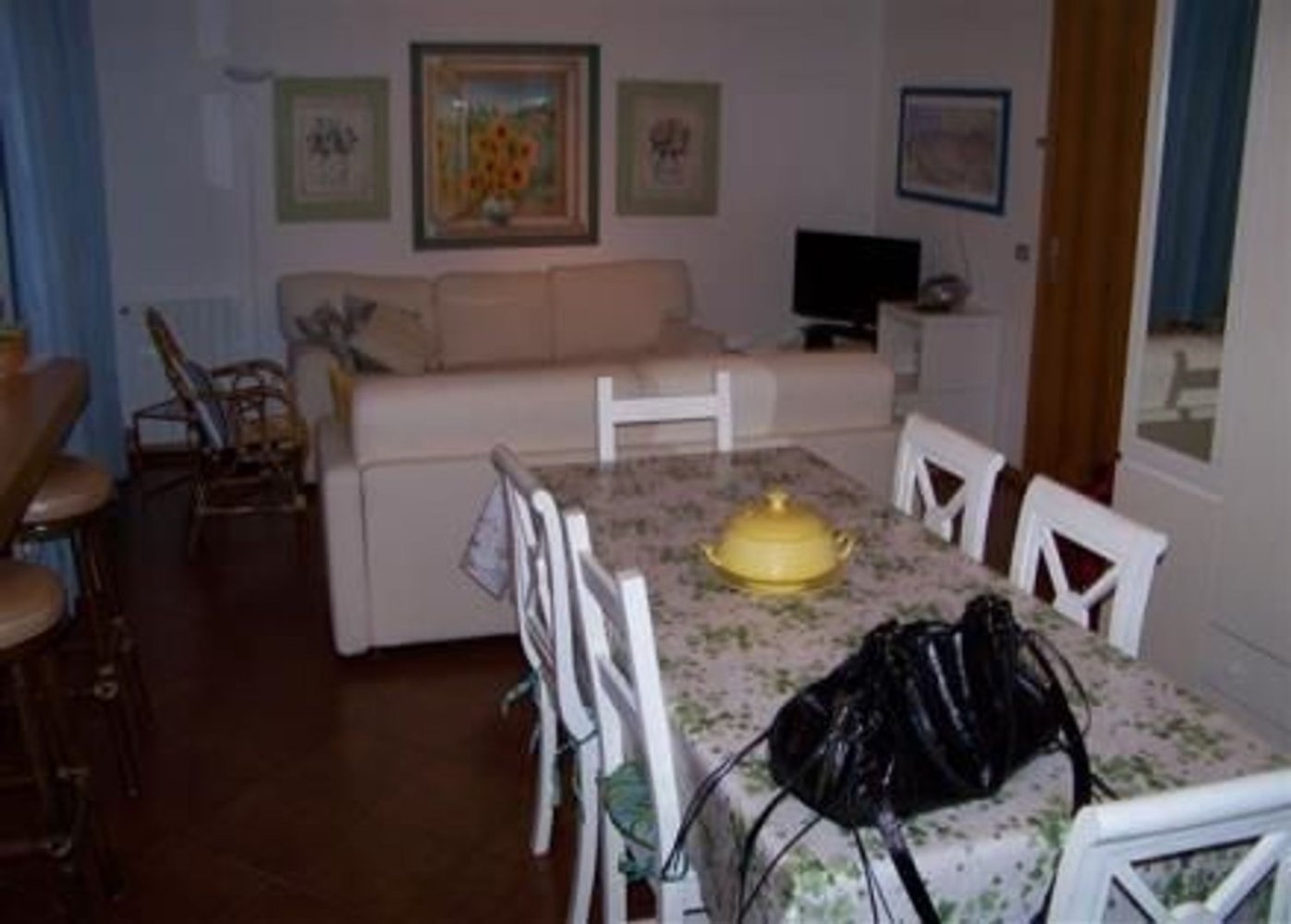 5 bedrooms Apartment in Massa, Italy No. 317867