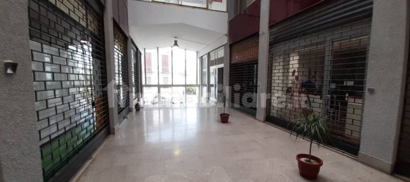 2-Zimmer Gewerbliche Immobilie in Catanzaro, Italy, Nr. 124202 2