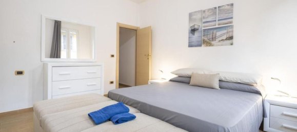 3 rooms Apartment in Florence, Italy No. 195822 11