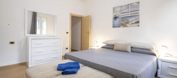 3 rooms Apartment in Florence, Italy No. 195822 13