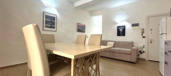 3 rooms Apartment in Florence, Italy No. 195822 3