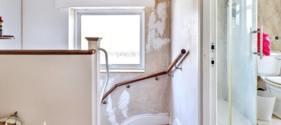 3 bedrooms House in Croydon, United Kingdom No. 4859 12