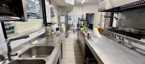 160m² Commercial property in Castellalto, Italy No. 267265 3