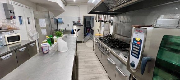 160m² Commercial property in Castellalto, Italy No. 267265 5