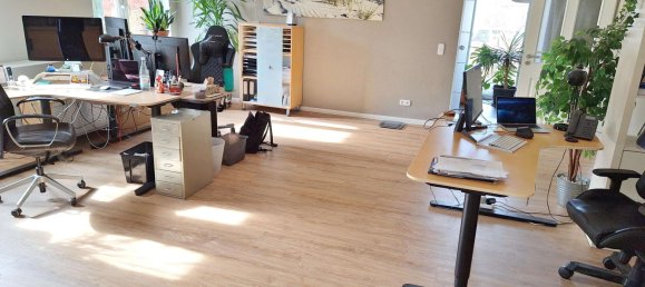 Здание с 6 спальнями в Дитмаршен, Германия № 90613 10