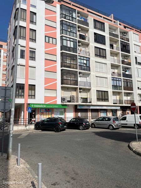 Apartamento de 2 dormitorios en Casal de Cambra, Portugal No. 219544