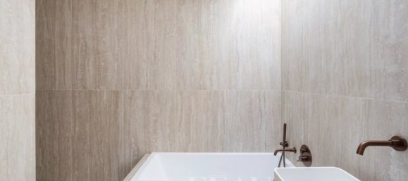 3 bedrooms Apartment in Paris, France No. 346353 19