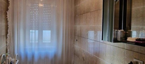 Дом с 5 комнатами в Сторнара, Италия № 92485 10