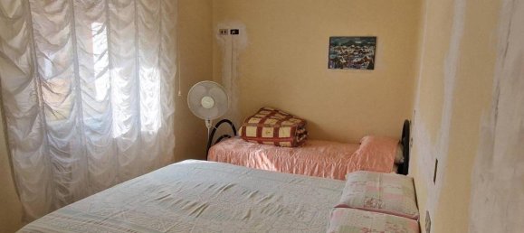 Дом с 5 комнатами в Сторнара, Италия № 92485 14