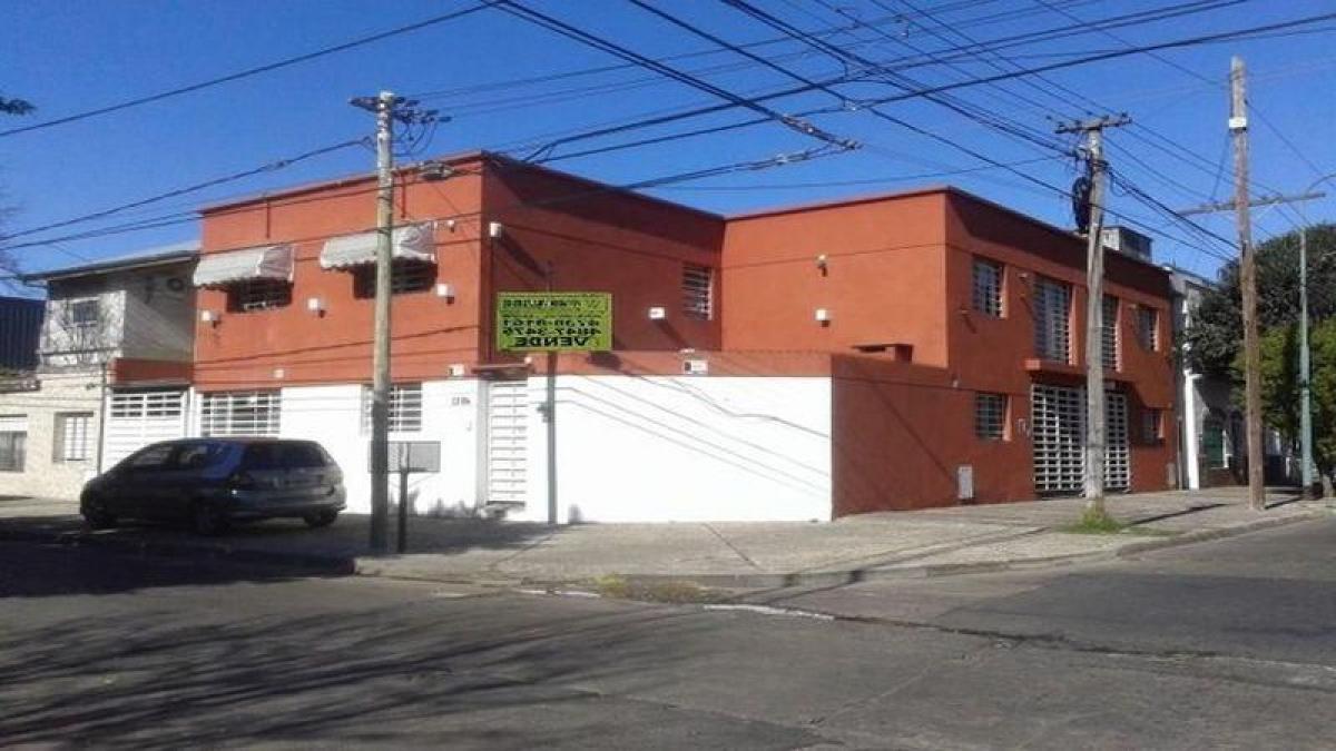 2 bedrooms House in Vicente Lopez, Argentina No. 60311