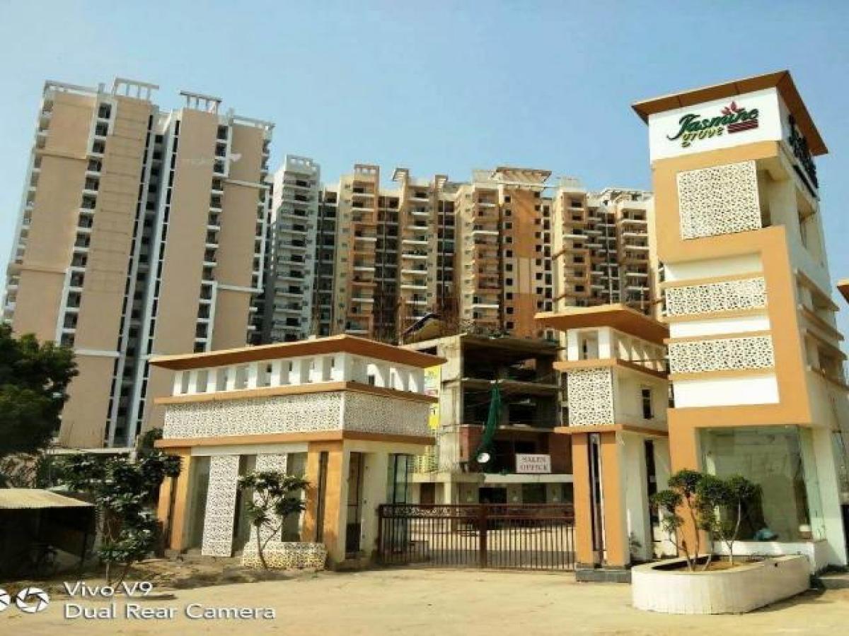 3 bedrooms House in Ghaziabad, India No. 6952