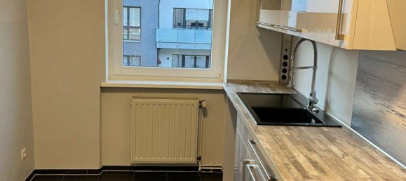 3 Schlafzimmer Wohnung in Alt-Hohenschönhausen, Germany, Nr. 323743 2