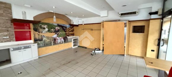 3غرفة عقار تجاري في Campodoro, Italy رقم 257671 19