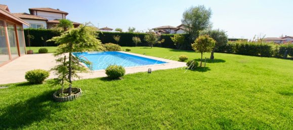 Villa 5+1 in Istanbul, Turkey No. 28598 11