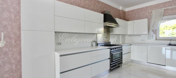 Villa 5+1 in Istanbul, Turkey No. 28598 7