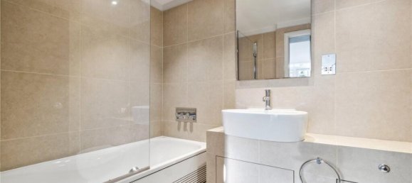 2 bedrooms Apartment in London, United Kingdom No. 5227 6