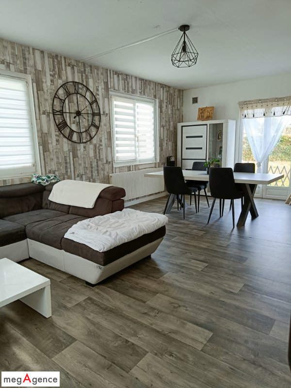 Casa de 4 dormitorios en Ardres, France No. 161364