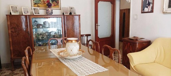 Apartamento de 4 habitaciónes en Trani, Italy No. 9142 2