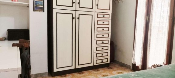 Apartamento de 4 habitaciónes en Trani, Italy No. 9142 15