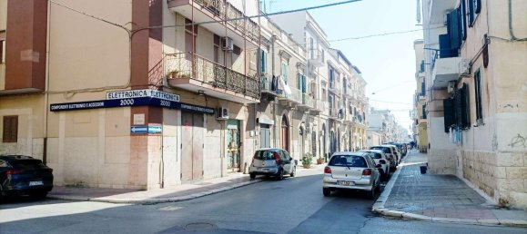 Apartamento de 4 habitaciónes en Trani, Italy No. 9142 24