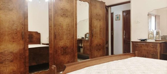 Apartamento de 4 habitaciónes en Trani, Italy No. 9142 12