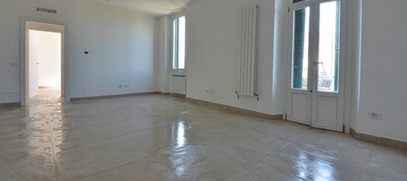 1 bedroom Apartment in Biassono, Italy No. 267014 7