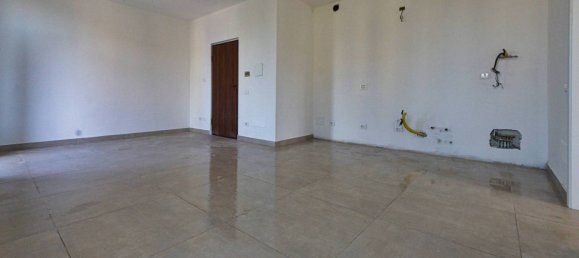 1 bedroom Apartment in Biassono, Italy No. 267014 4