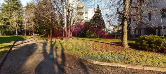 Apartamento de 3 divisões em Saronno, Italy N.º 109622 49