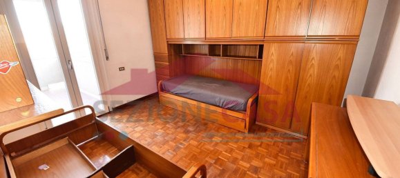 Apartamento de 3 divisões em Saronno, Italy N.º 109622 33