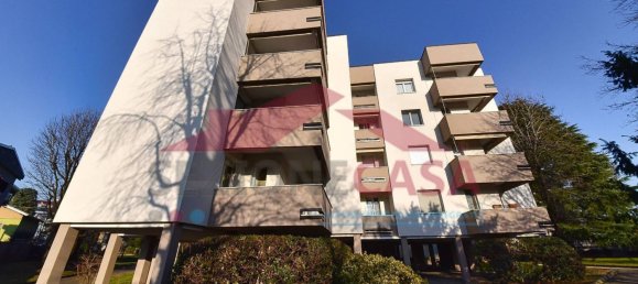 Apartamento de 3 divisões em Saronno, Italy N.º 109622 37