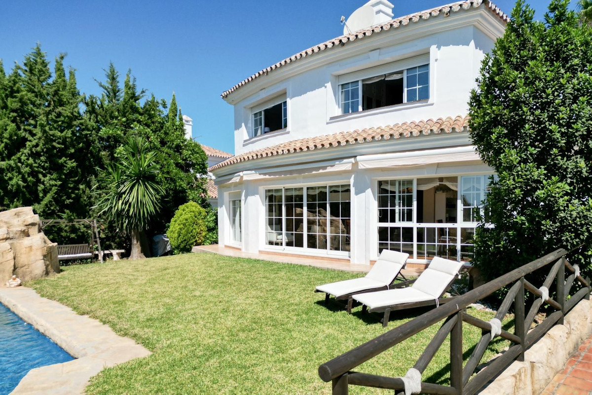 4 bedrooms House in Mijas, Spain No. 80755