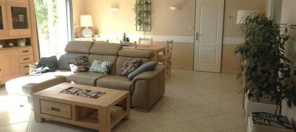 3 Schlafzimmer Haus in Ain, France, Nr. 335234 4