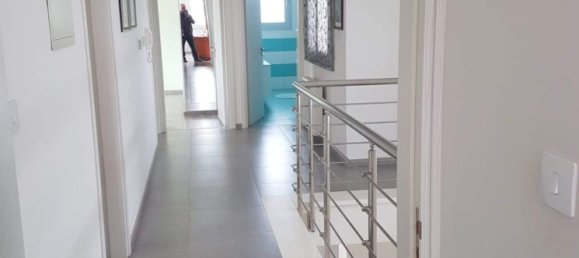 Дом с 5 спальнями в Героскипу, Кипр № 9870 7