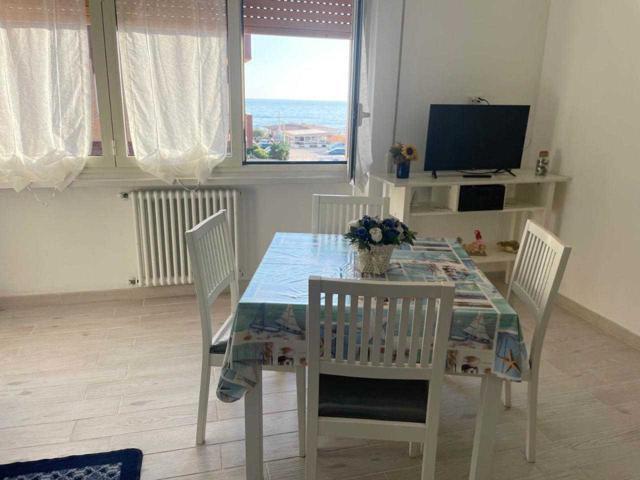 3 rooms Apartment in Pomezia, Italy No. 110713