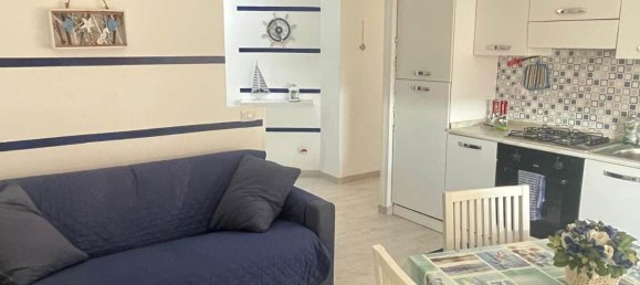 3 rooms Apartment in Pomezia, Italy No. 110713 2