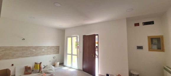 2 rooms Apartment in Faicchio, Italy No. 189890 3