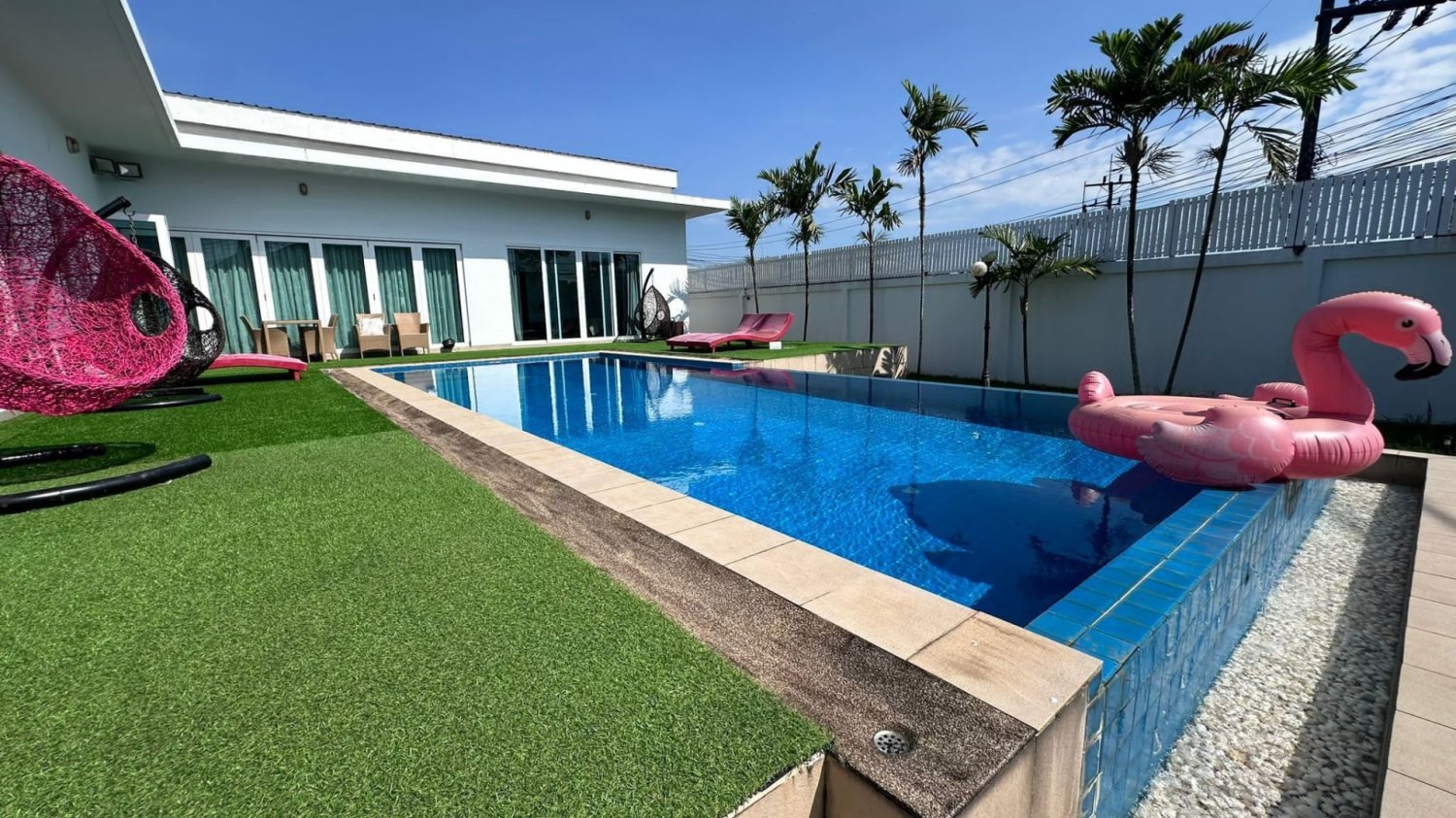 3 Schlafzimmer Villa in Phuket, Thailand, Nr. 72134