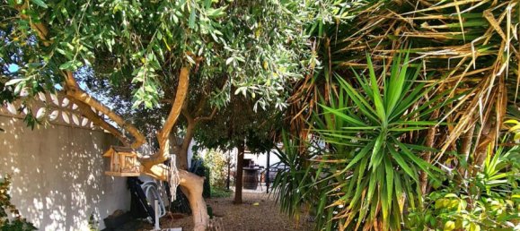 3 bedrooms House in Beziers, France No. 37976 5