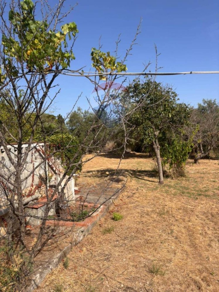 5 rooms Villa in Augusta, Italy No. 262774