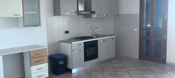 4 rooms Apartment in Altopascio, Italy No. 62865 4