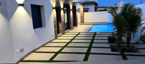 3 bedrooms Villa in Alicante, Spain No. 171491 26