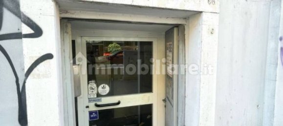 2 Schlafzimmer Wohnung in Rome, Italy, Nr. 330892 2