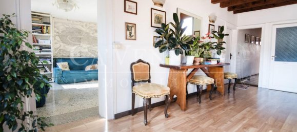 7 rooms Apartment in Venice, Italy No. 4676 4