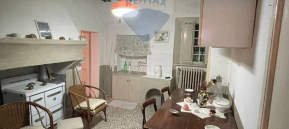 5 rooms Apartment in Poggio San Vicino, Italy No. 3013 23