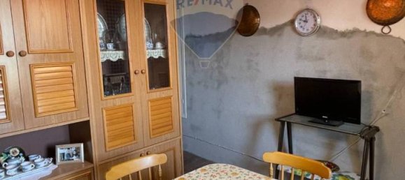 5 rooms Apartment in Poggio San Vicino, Italy No. 3013 8