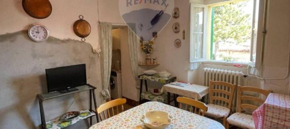 5 rooms Apartment in Poggio San Vicino, Italy No. 3013 9