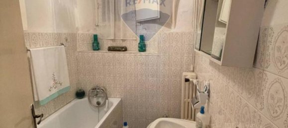 5 rooms Apartment in Poggio San Vicino, Italy No. 3013 7
