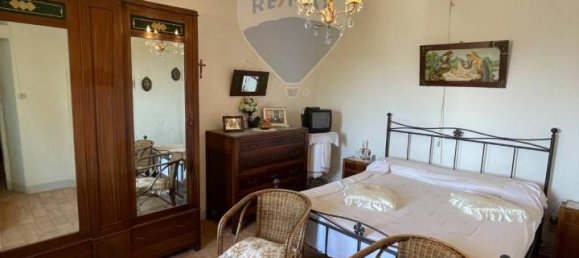 5 rooms Apartment in Poggio San Vicino, Italy No. 3013 29