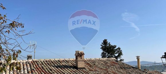 5 rooms Apartment in Poggio San Vicino, Italy No. 3013 39